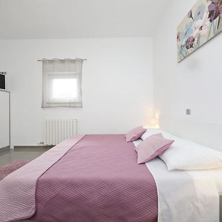 Apartmani Rudi Vir Bagian luar foto