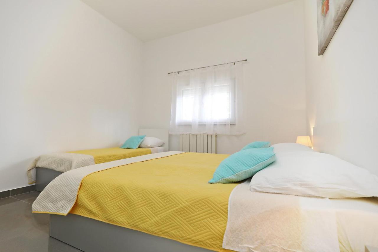 Apartmani Rudi Vir Bagian luar foto