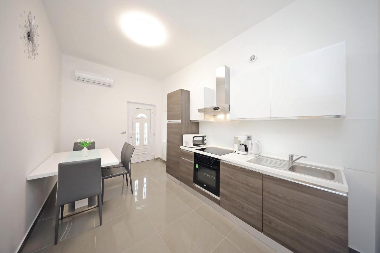 Apartmani Rudi Vir Bagian luar foto