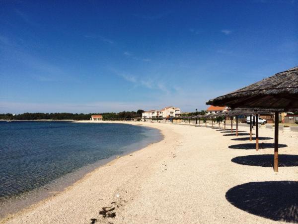 Apartmani Rudi Vir Bagian luar foto